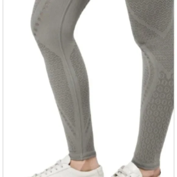 Lululemon REAVEAL TIGHT CARBON DUST LEGGING - Picture 4 of 16